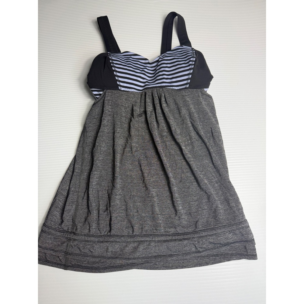 Lululemon Athletica Tank Top Black blue‎ Striped Workout Built-In Bra Size 4